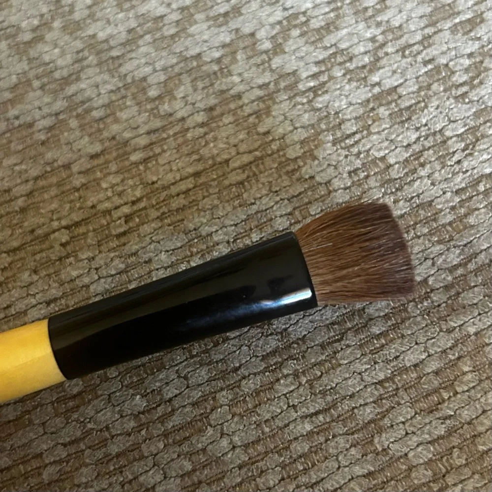 bobbi brown eye shader eyeshadow brush